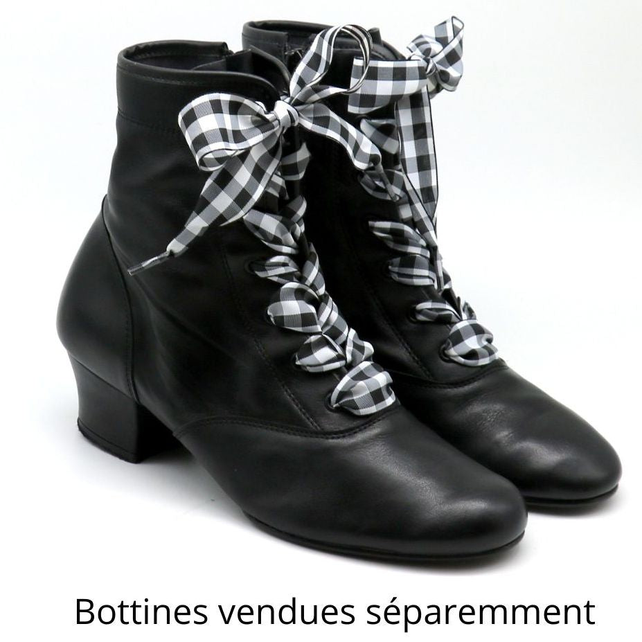 Lacets damier noir et blanc