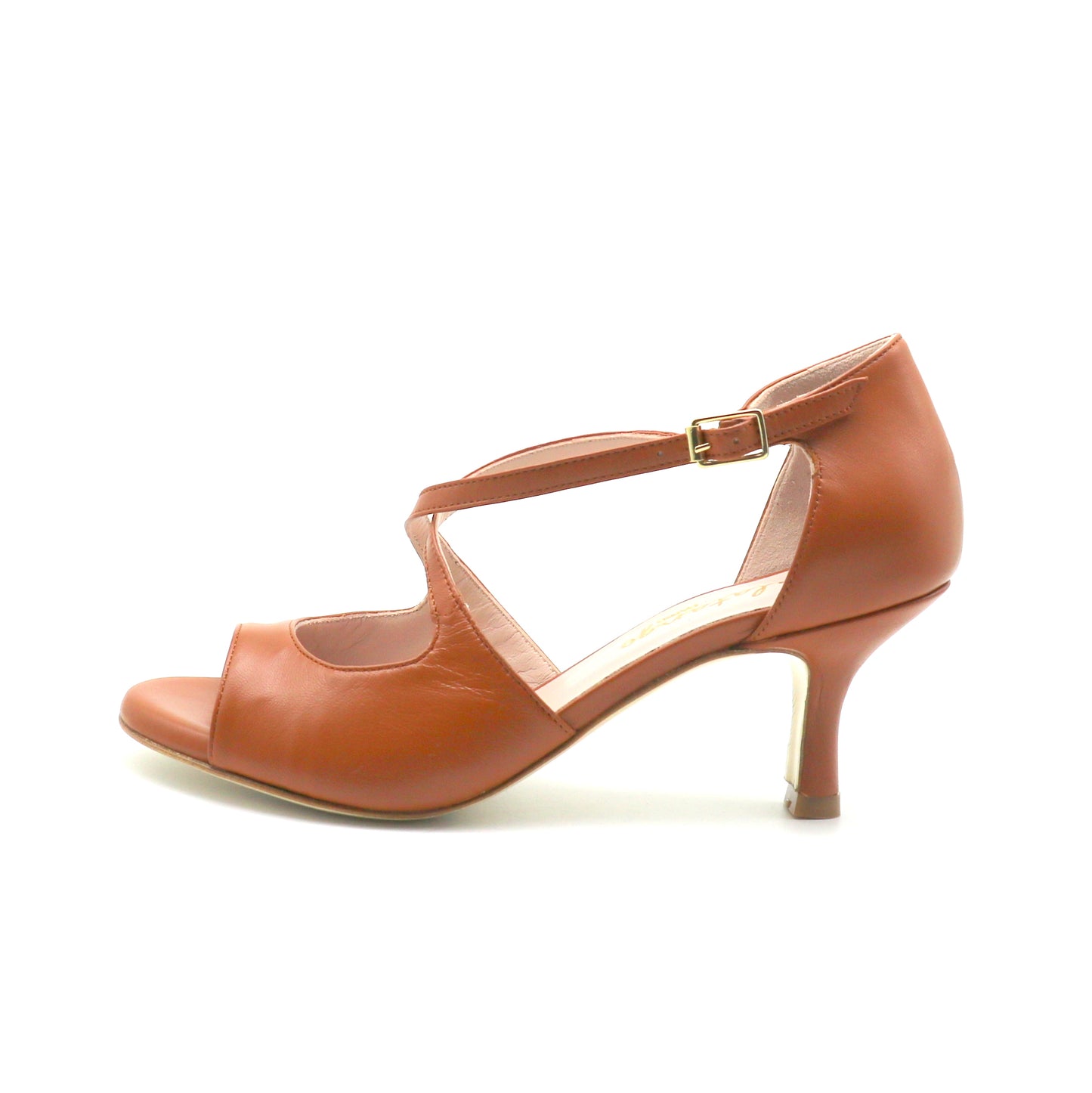 Smooth caramel-colored leather crossover with 6cm heels