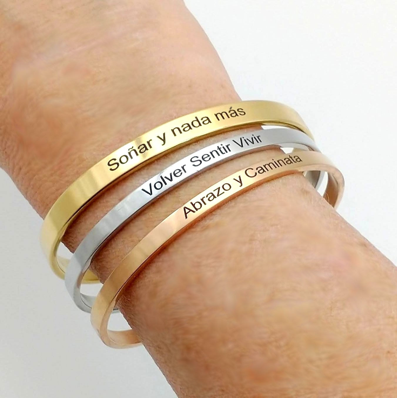 Bracelet jonc "Volver Sentir Vivir" argenté