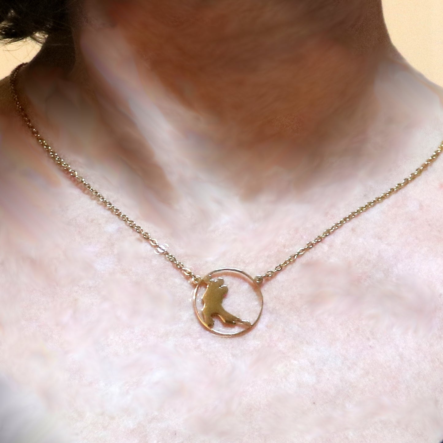 Collier médaillon danseurs de tango figure1 petit format - doré