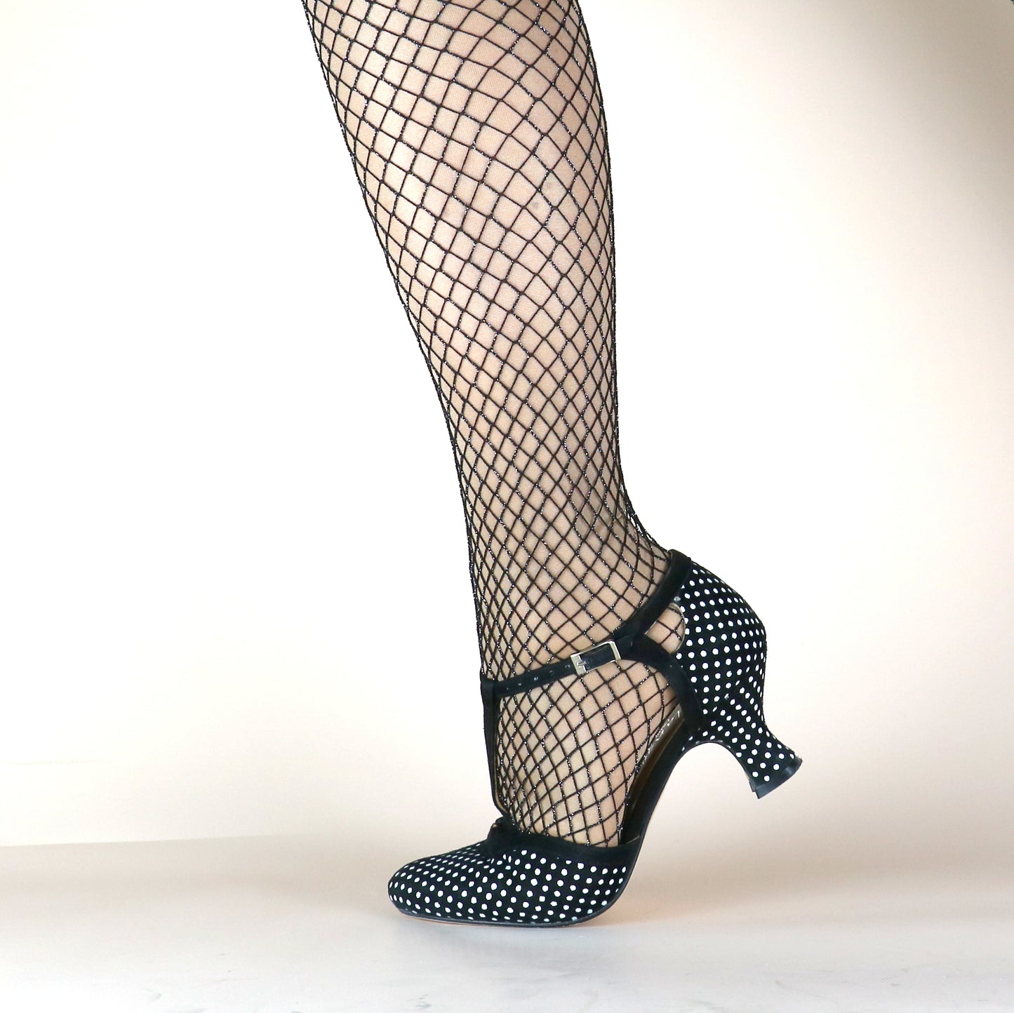 Sevilla noire à pois blancs