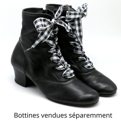 Lacets damier noir et blanc