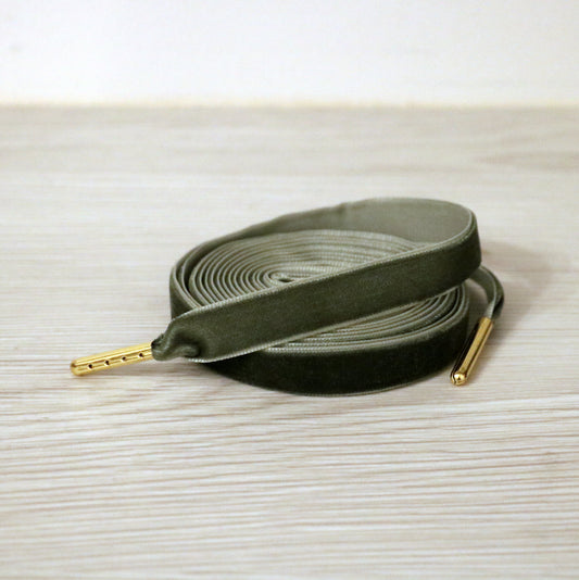 Lacets velours vert olive