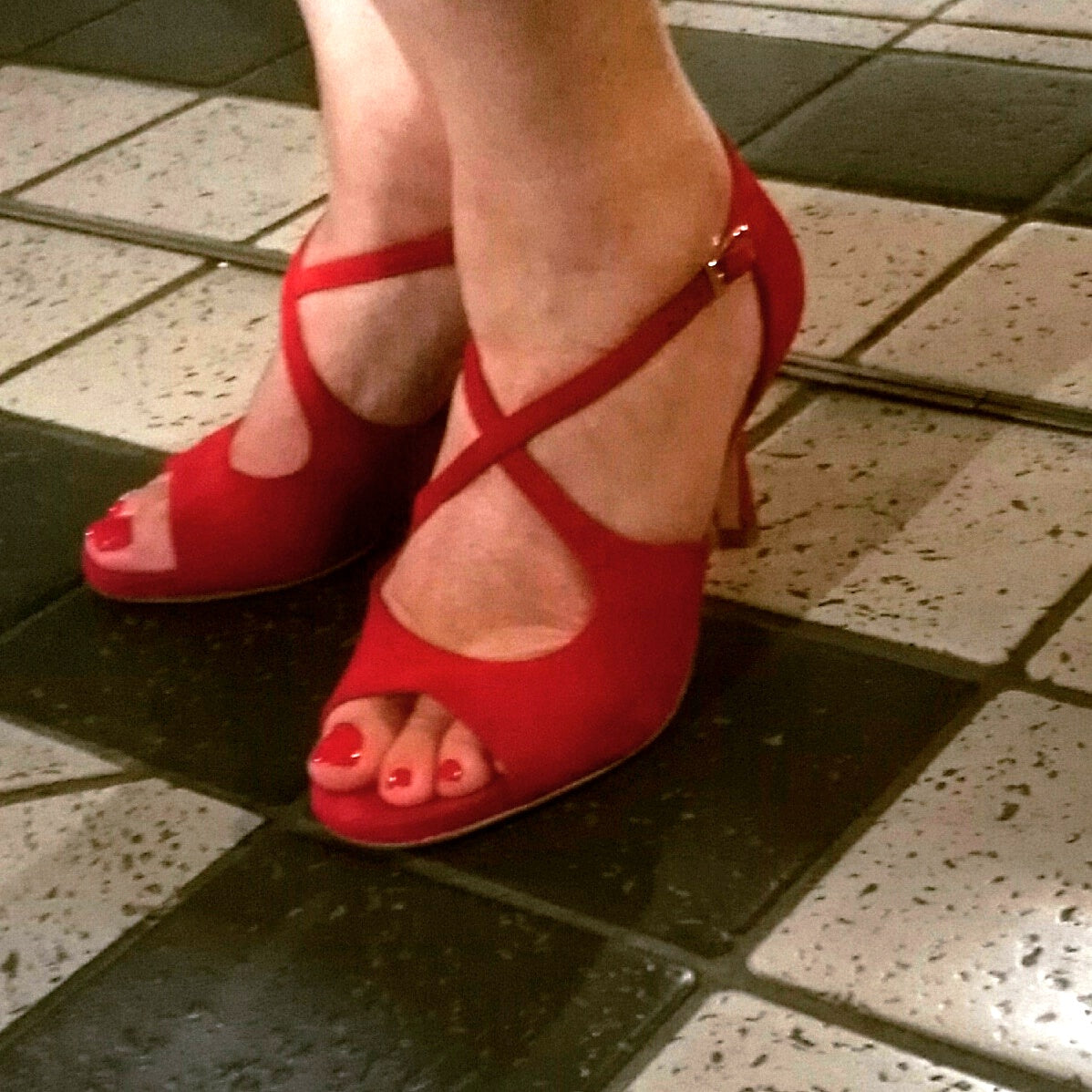 Deep clearance red heels